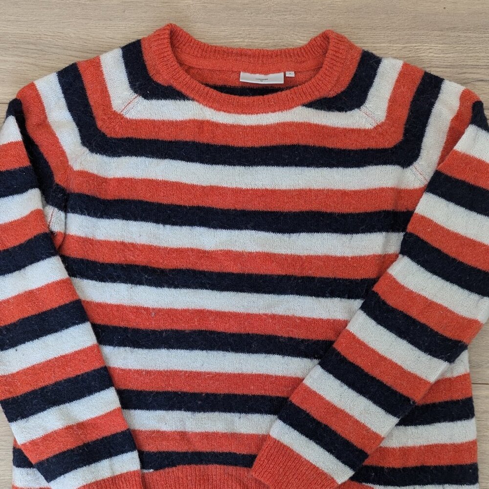 Minimum Kita Sweater